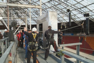 WERKZAAMHEDEN IN DE ARENA