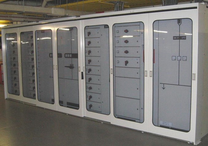 SCHIPHOL - WATERDICHTE SCHUIFDEUREN VOOR MCC’S CIRCA 200STUKS