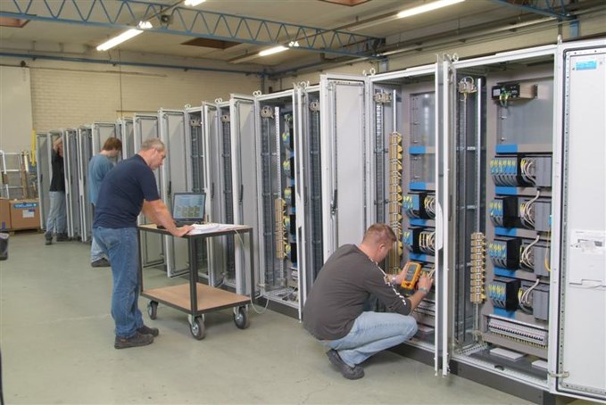 Bosma & Bronkhorst, panelenbouw besturingspanelen tbv gasvelden